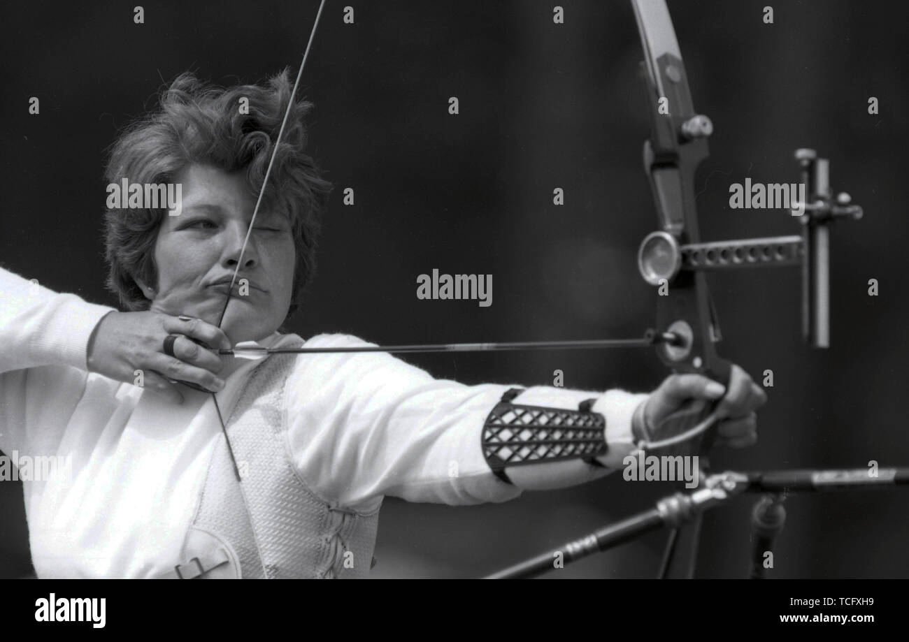 Archery at Lilleshall 1990 Female archer taking aim Photo by Tony