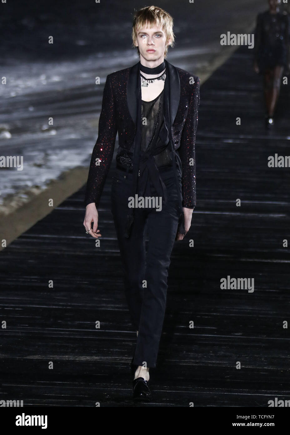 Page 3 - Ysl Catwalk High Resolution Stock Photography and Images - Alamy