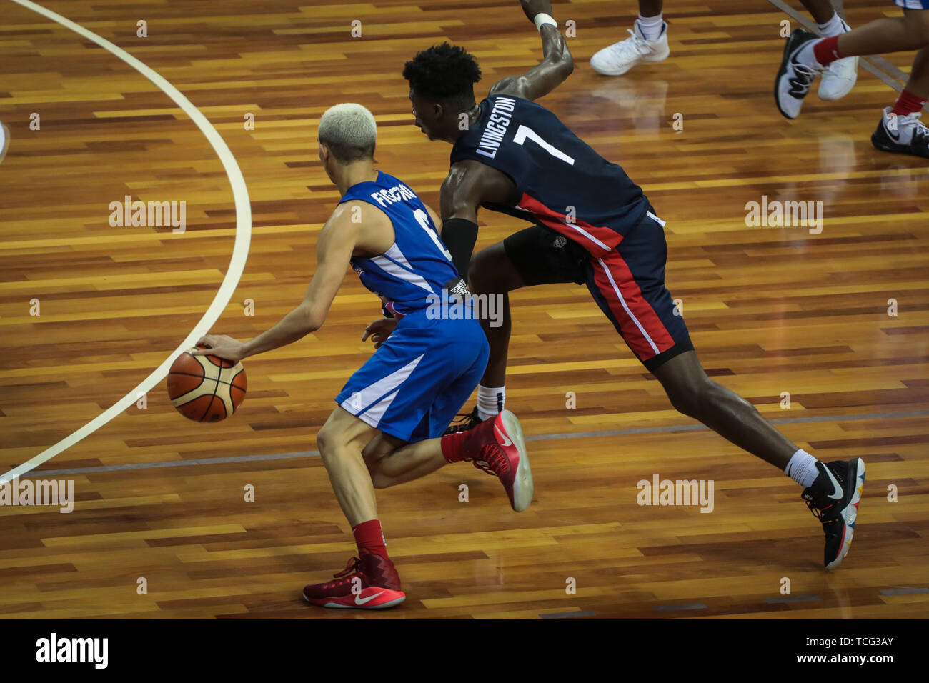 Usa vs puerto rico basketball hi-res stock photography and images - Alamy