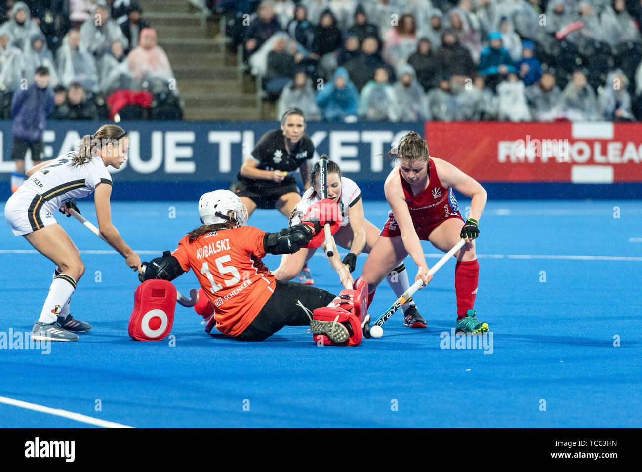 London, UK. 07th Jun, 2019. Tessa Howard of Durham University (GBR) (right) in action during FIH Pro League match between Great Britain vs Germany (Men) at Lea Valley Hockey and Tennis Centre on Friday, June 07, 2019 in  London England. (Editorial use only, license required for commercial use. No use in betting, games or a single club/league/player publications. Credit: Taka Wu/Alamy Live News Stock Photo