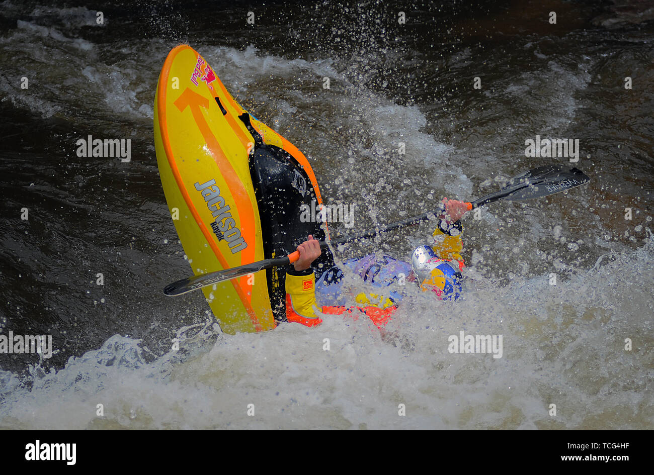 Colorado, USA. 07th June, 2019. Team Jackson kayaker, Dane Jackson, in  semi-final action during the GoPro Mountain Games freestyle kayak  competition. Adventure athletes from around the world gather in Vail,  Colorado each