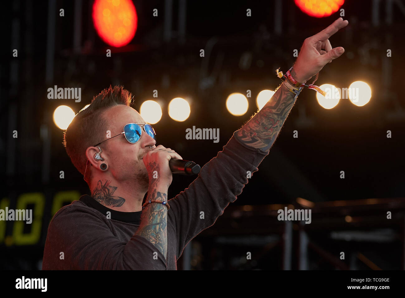 08 June 2019, Rhineland-Palatinate, Nürburg: Bernhard Speer from the Austrian band 'Seiler & Speer' stands on the main stage of the open-air festival 'Rock am Ring'. On three days about 75 bands will perform on three stages in front of more than 80 000 spectators. Photo: Thomas Frey/dpa Stock Photo