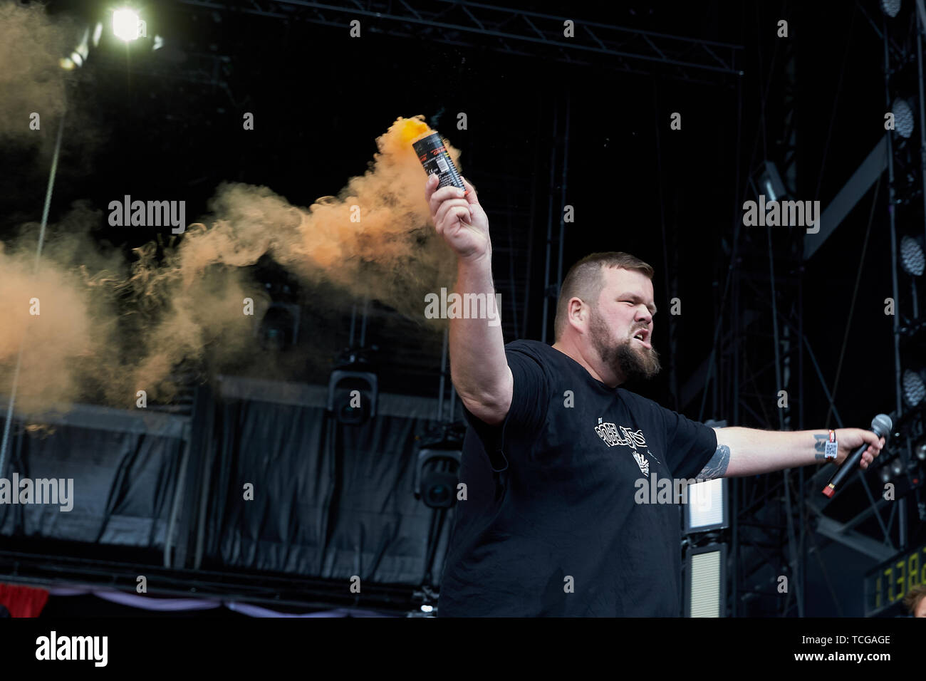 08 June 2019, Rhineland-Palatinate, Nürburg: Frontman Jan "Monchi" Gorkow  ignites pyrotechnics with his band "Feine