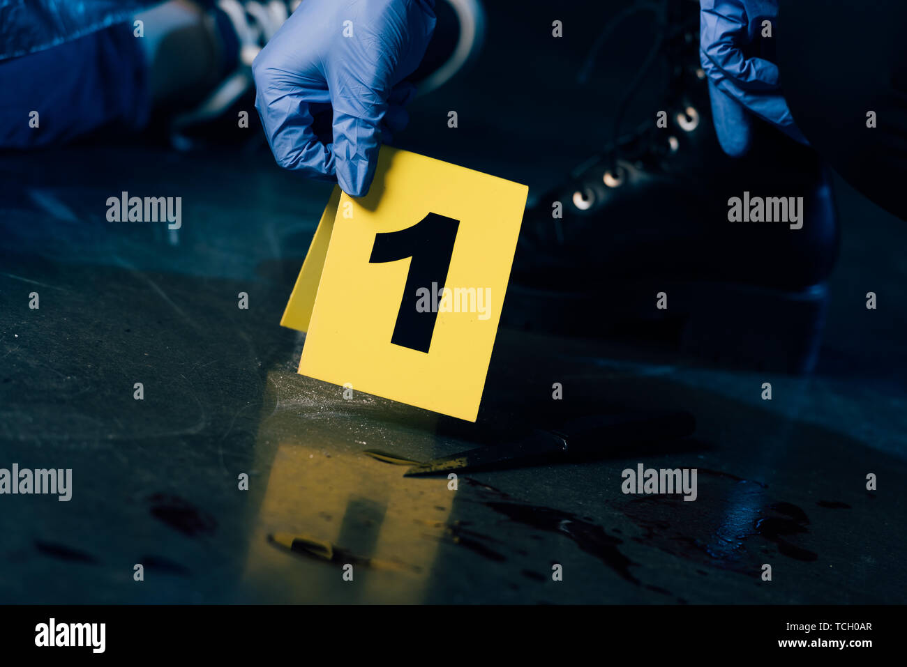 Crime Scene Investigator High Resolution Stock Photography And Images Alamy Crime Scene Investigator High Resolution Stock Photography And Images Alamy