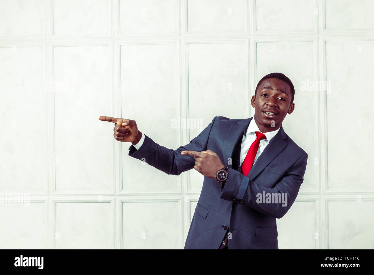 portrait of happy, smiling black business man Stock Photo - Alamy