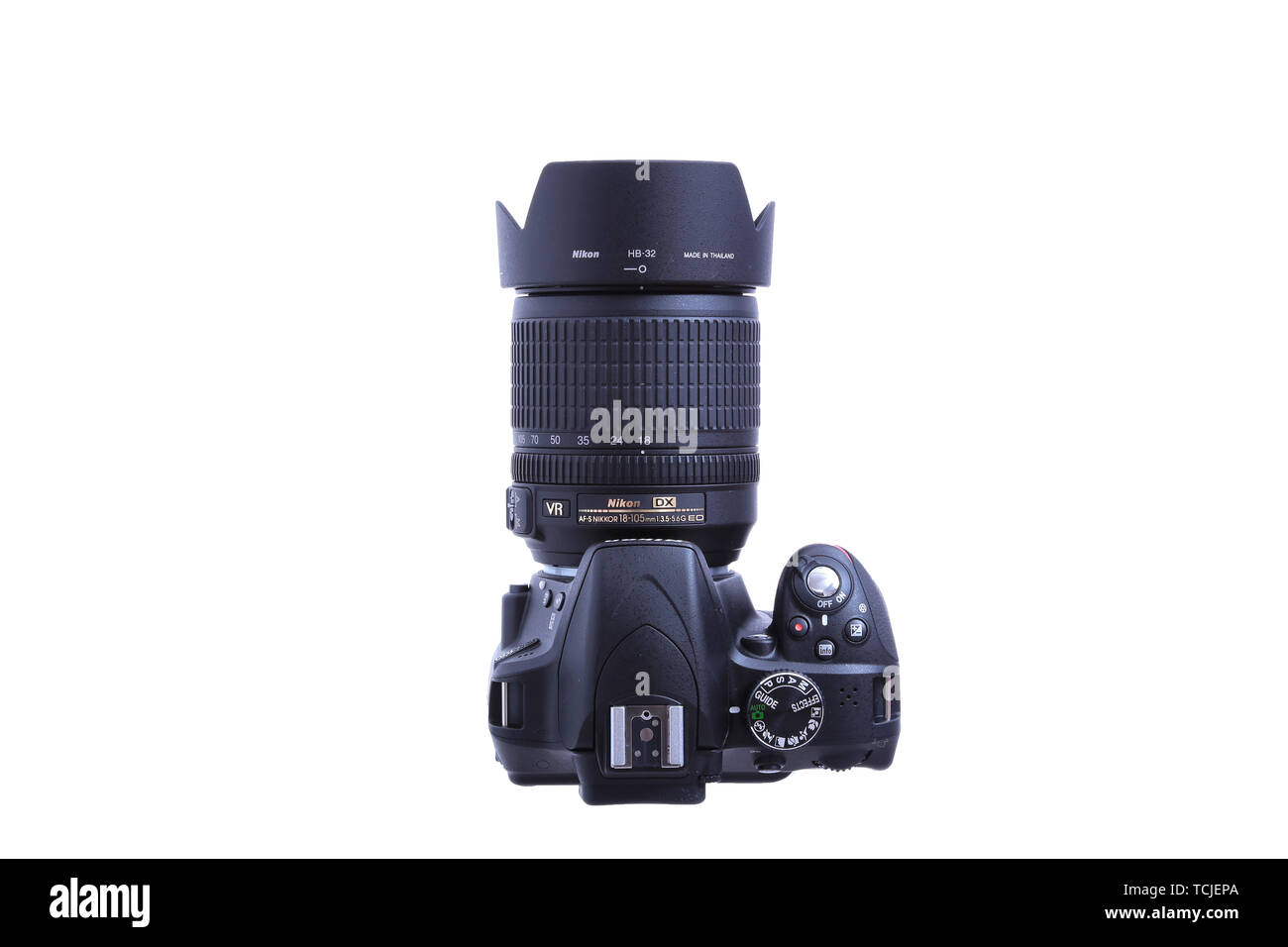 KYIV, UKRAINE - JULE 10, 2015: Nikon d3300 camera with nikkor 18-105mm lens  on white background Stock Photo - Alamy