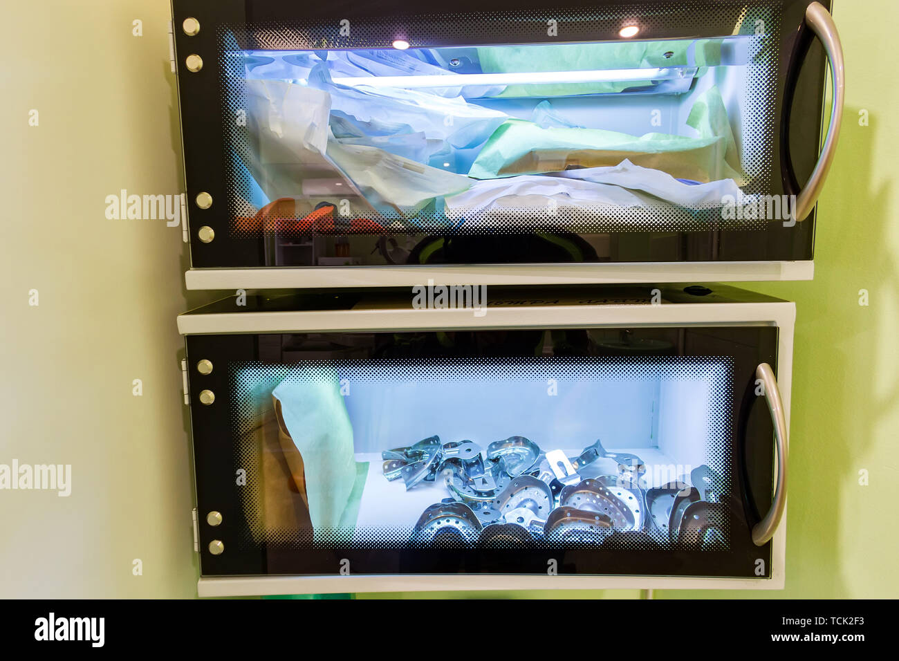 Chamber for sterile storage of medical surgical instruments. Medical