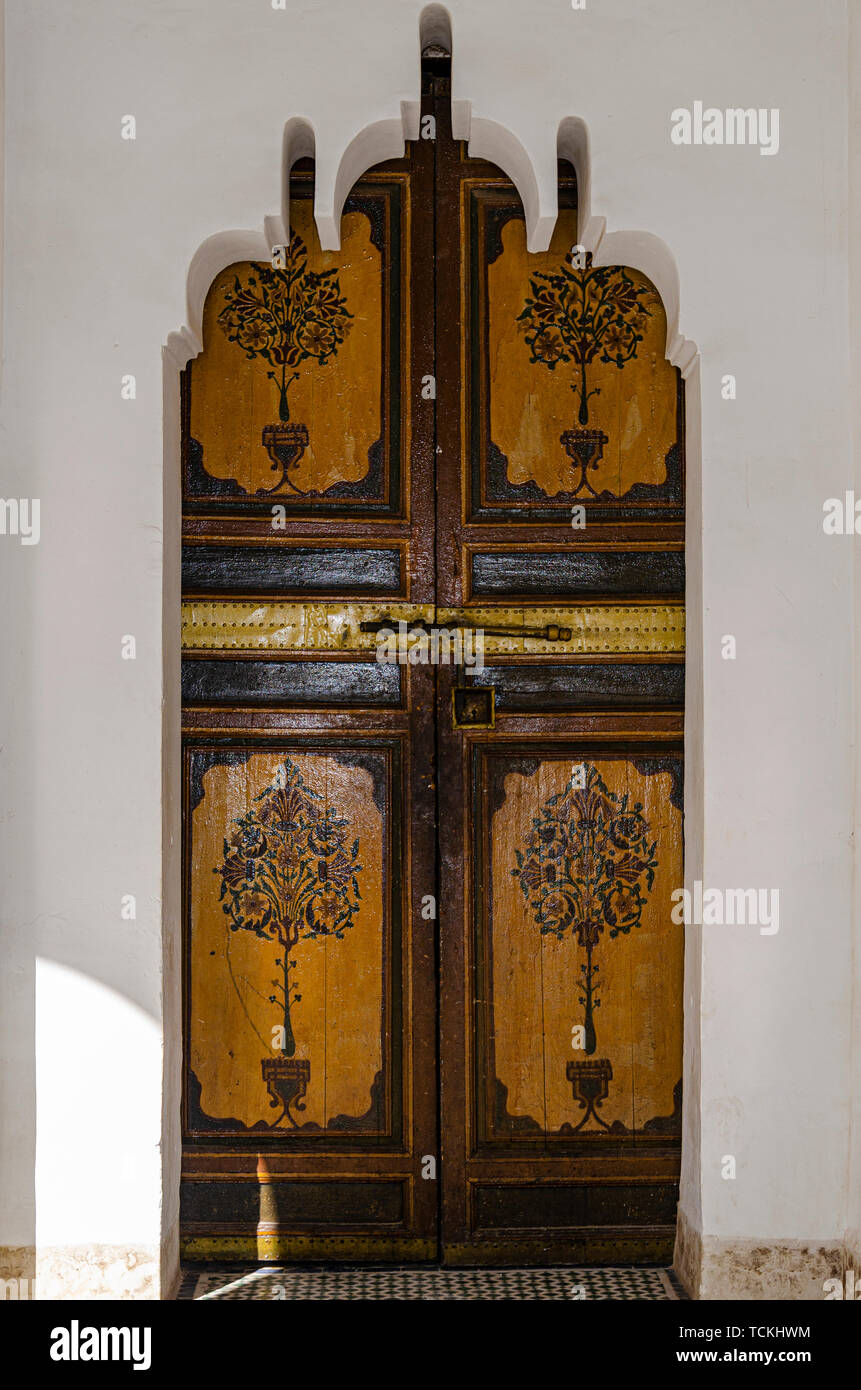 Arabic door hi-res stock photography and images - Alamy