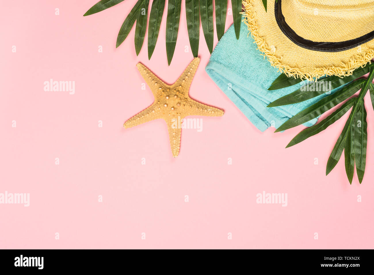 Summer flat lay background on pink Stock Photo - Alamy