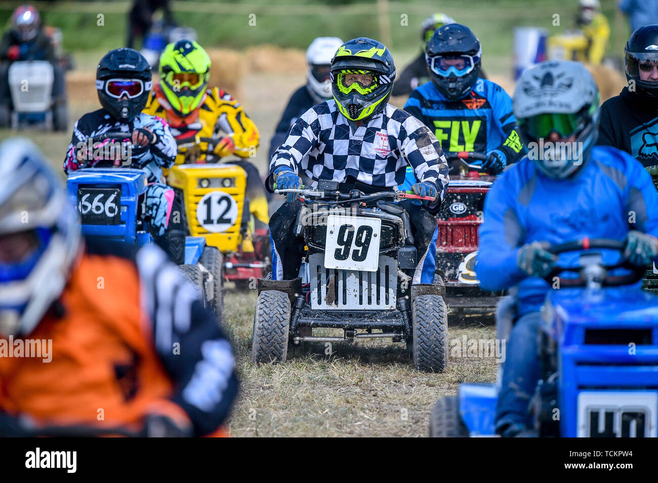 50mph on modified ride on lawnmowers hi res stock photography and images Alamy
