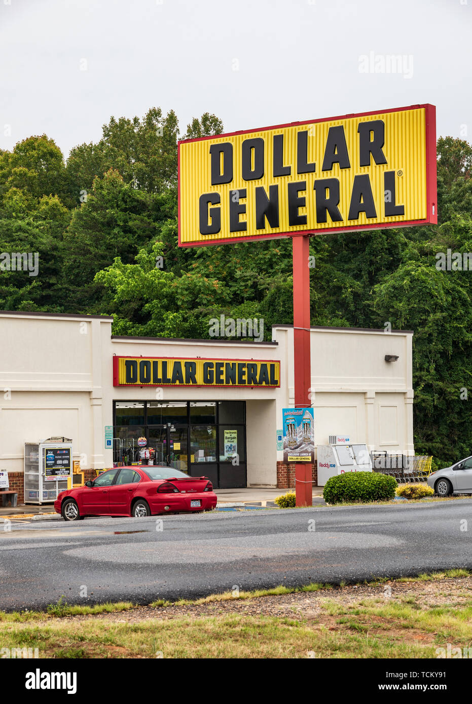 Dollar general store hires stock photography and images Alamy