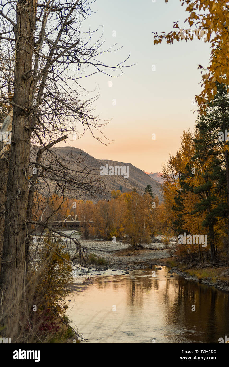 Sunset views of the Chewuch River as it flows through Winthrop Stock