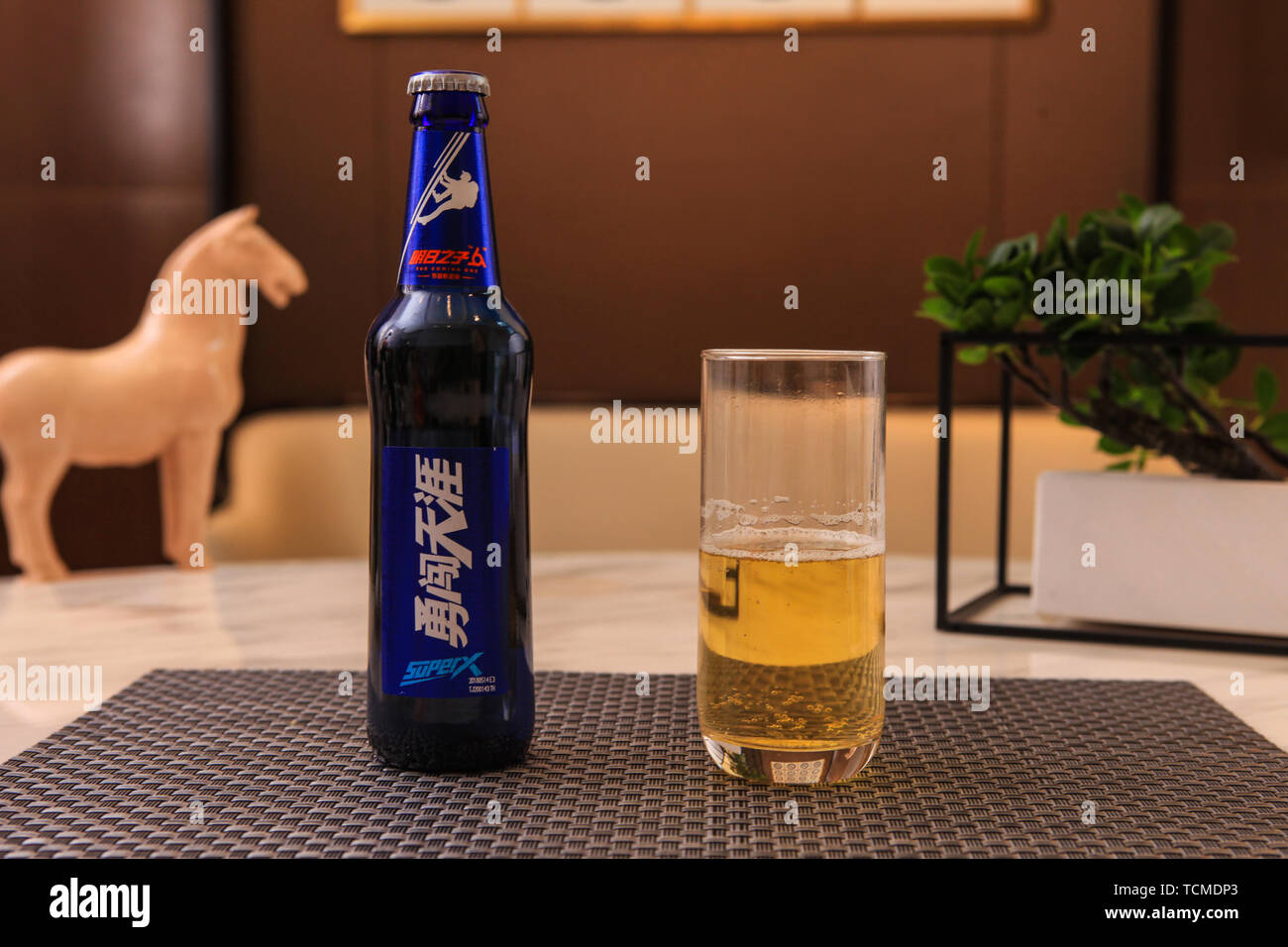 Drinks, liquor, beer, wine, juice, coffee, latte, cappuccino, tea, milk