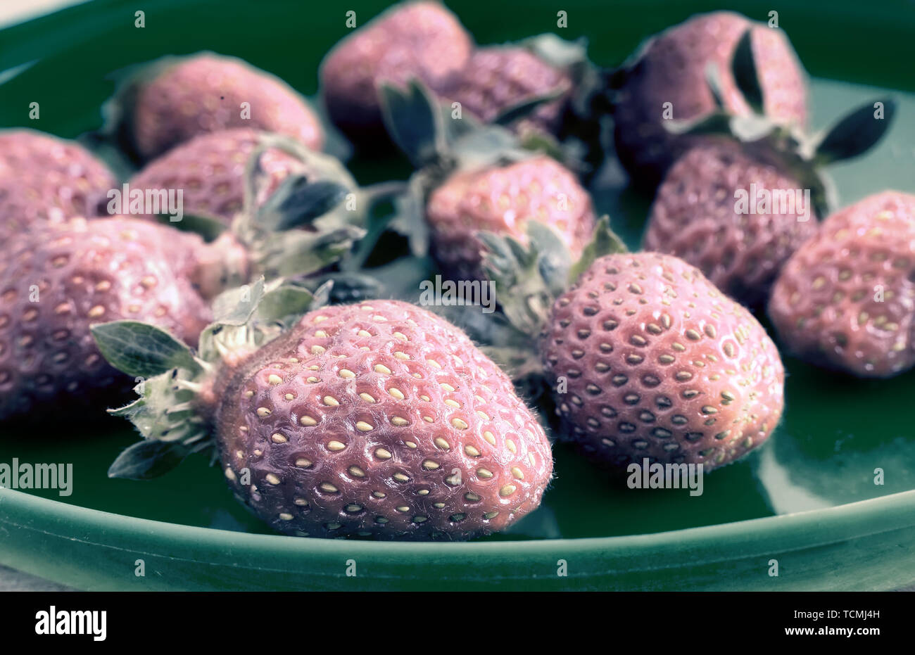 Group red ripe strawberry hi-res stock photography and images - Alamy
