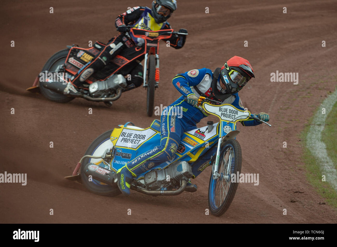 Glasgow, Scotland, UK. 08th June, 2019.  Ondrej Smetana (Red) leads Jacob Thorssell (White) during the FIM Speedway Grand Prix World Championship - Qualifying Round 1 at the Peugeot Ashfield Stadium, Glasgow on Saturday 8th June 2019. (Credit: Ian Charles | MI News) Credit: MI News & Sport /Alamy Live News Stock Photo