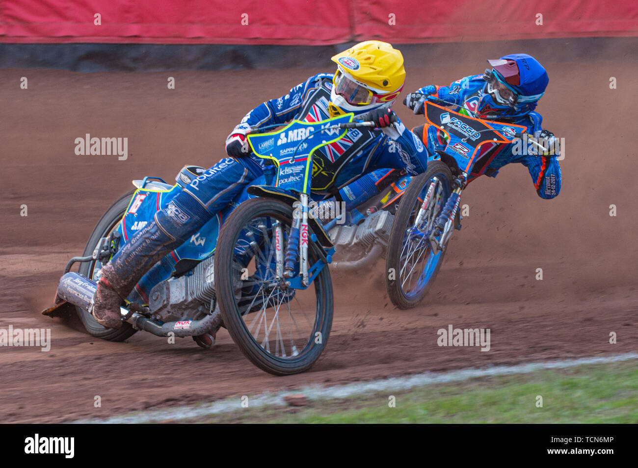 Glasgow, Scotland, UK. 08th June, 2019.  Robert Lambert (Yellow) leads Nico Covatti (Blue) during the FIM Speedway Grand Prix World Championship - Qualifying Round 1 at the Peugeot Ashfield Stadium, Glasgow on Saturday 8th June 2019. (Credit: Ian Charles | MI News) Credit: MI News & Sport /Alamy Live News Stock Photo