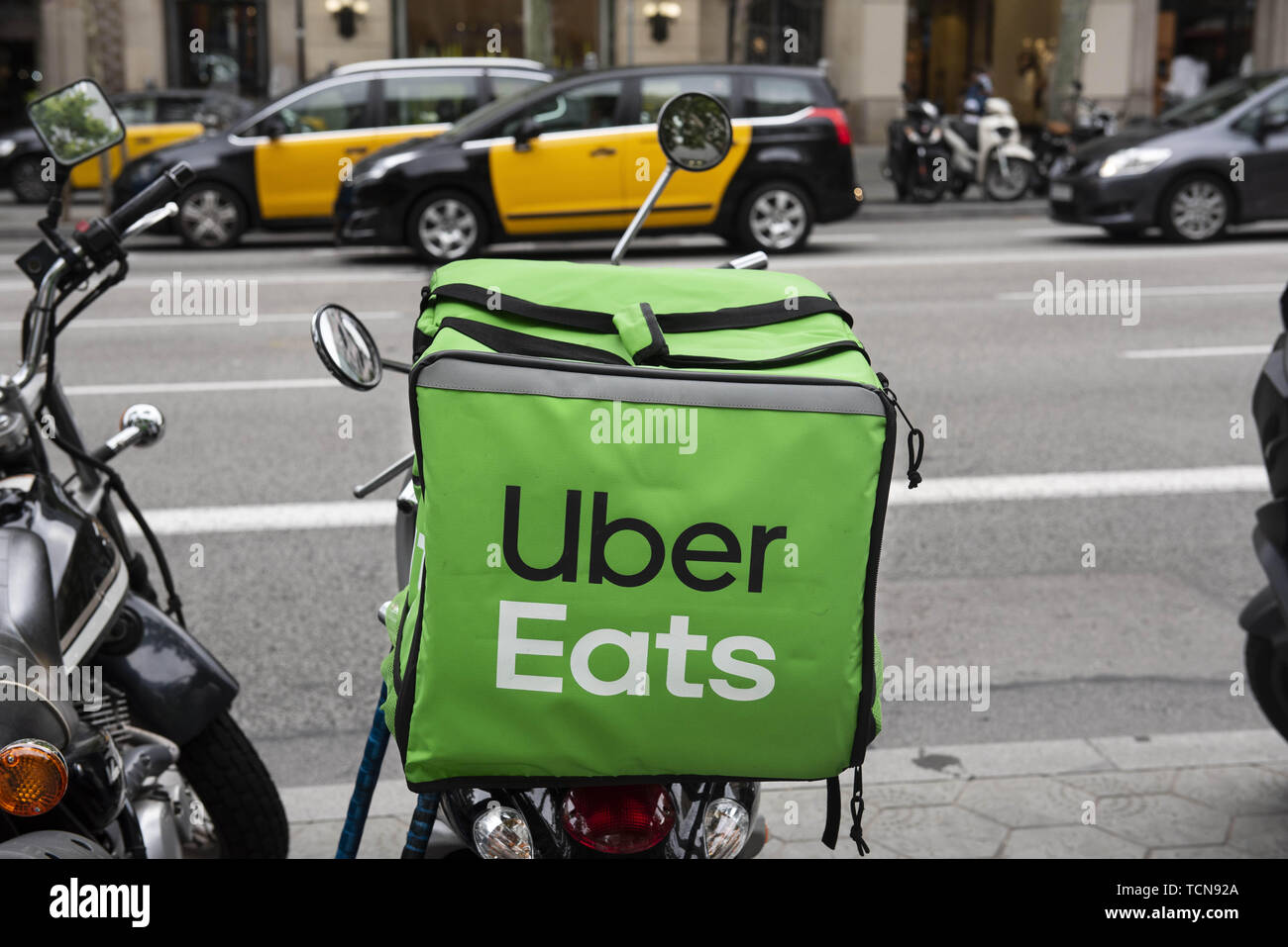 Barcelona, Spain. 29th May, 2019. American online food ordering 
