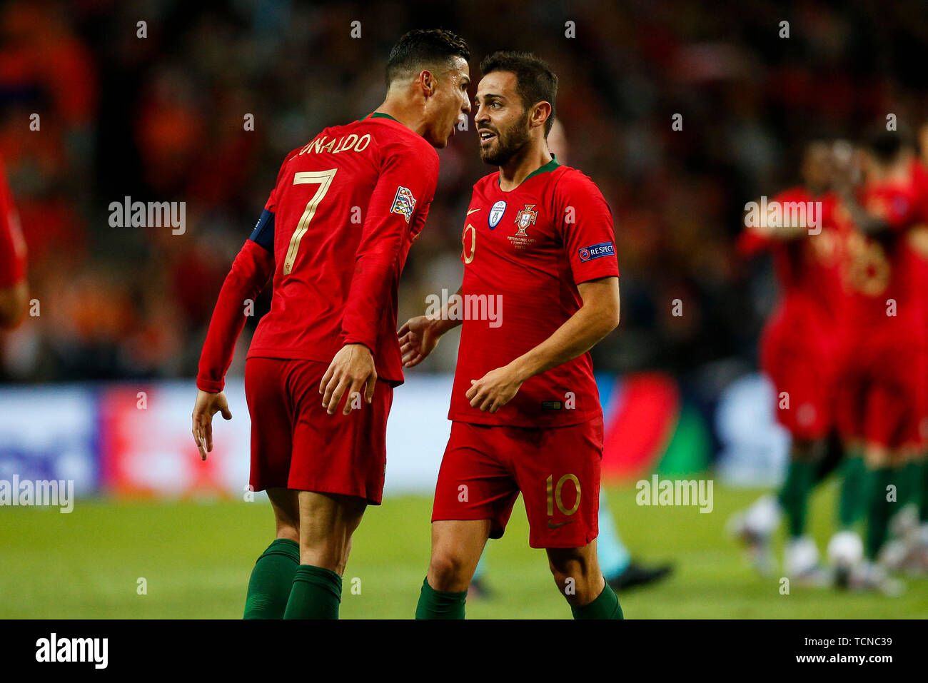 Cristiano ronaldo bernardo silva hires stock photography and images