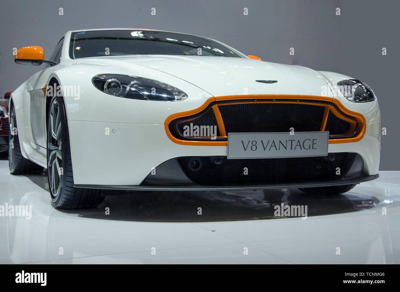 Aston Martin Aston Martin V8 Vantage Stock Photo Alamy