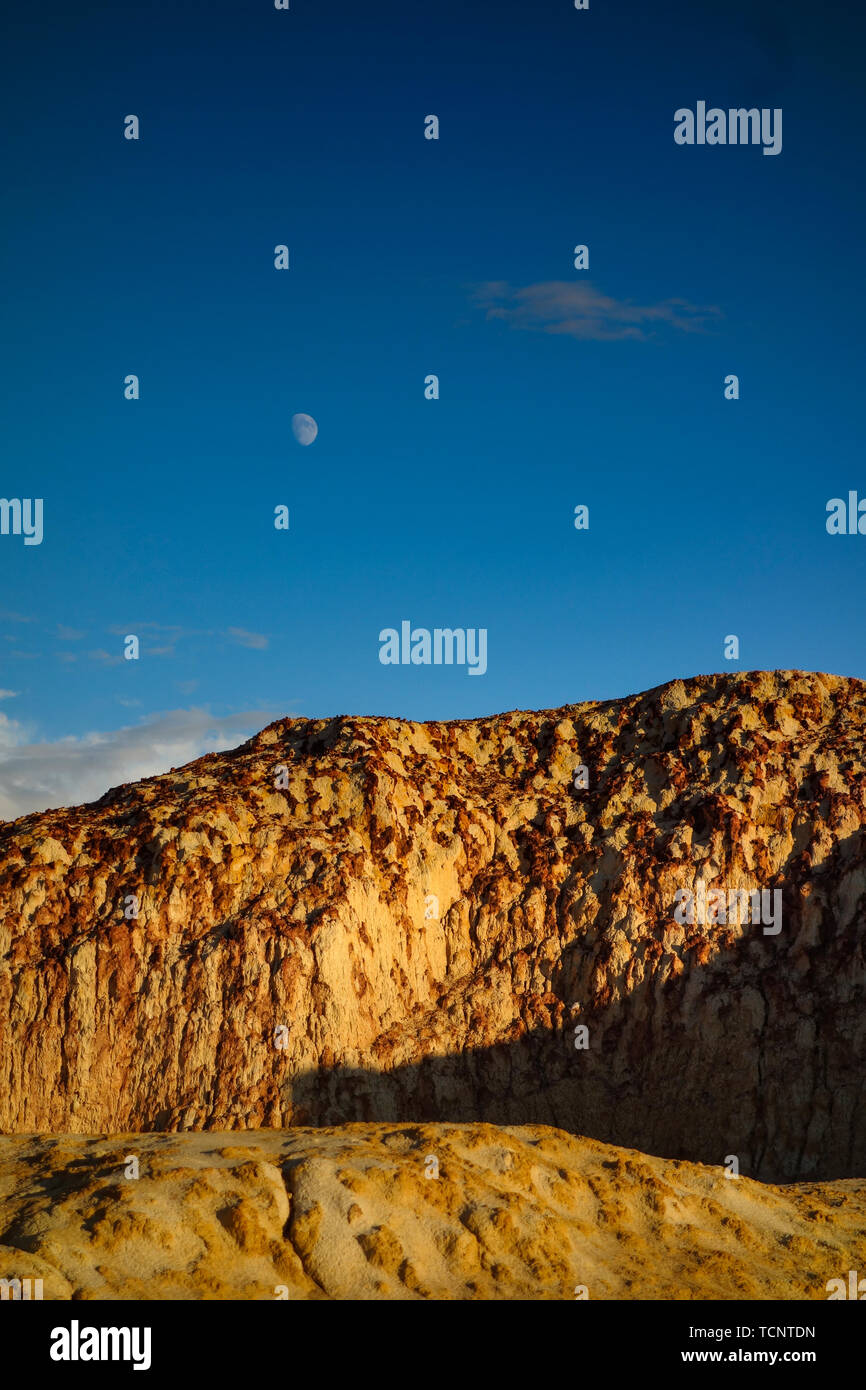 Colorful beach scenery Stock Photo - Alamy