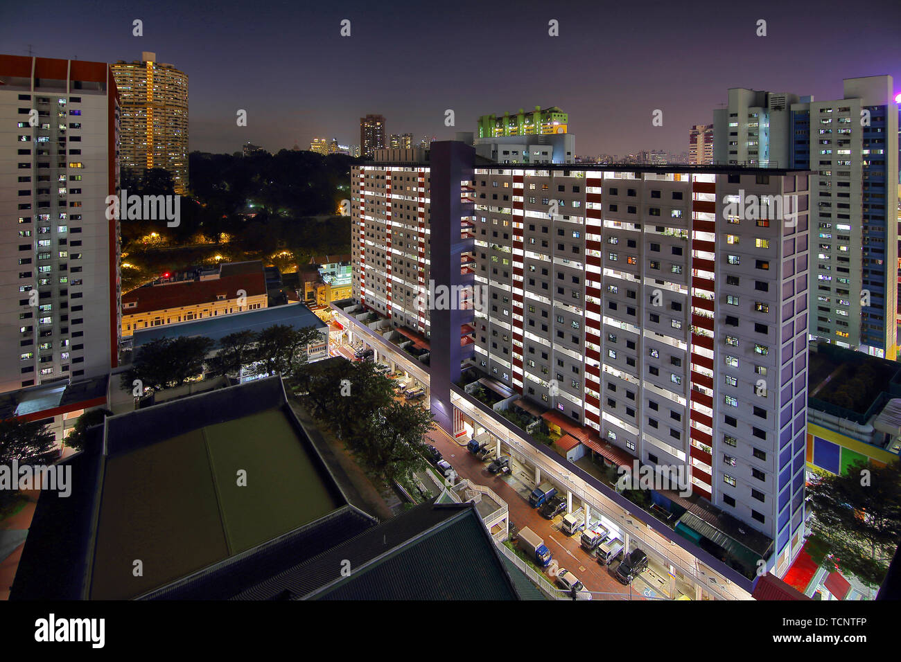 Scenic night view of Singapore city Stock Photo - Alamy