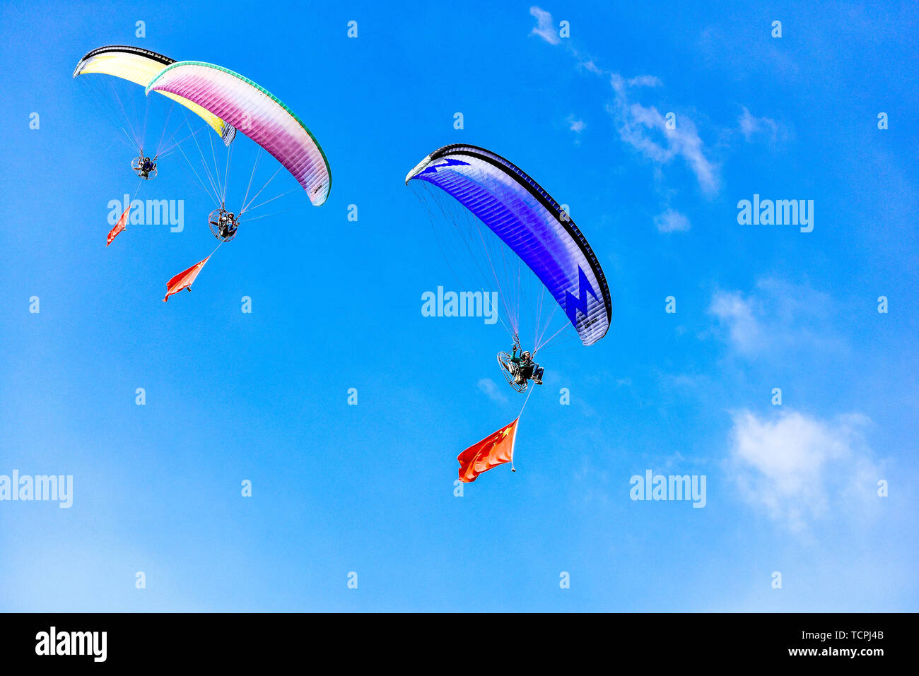 Parachute formation in high altitude Stock Photo Alamy