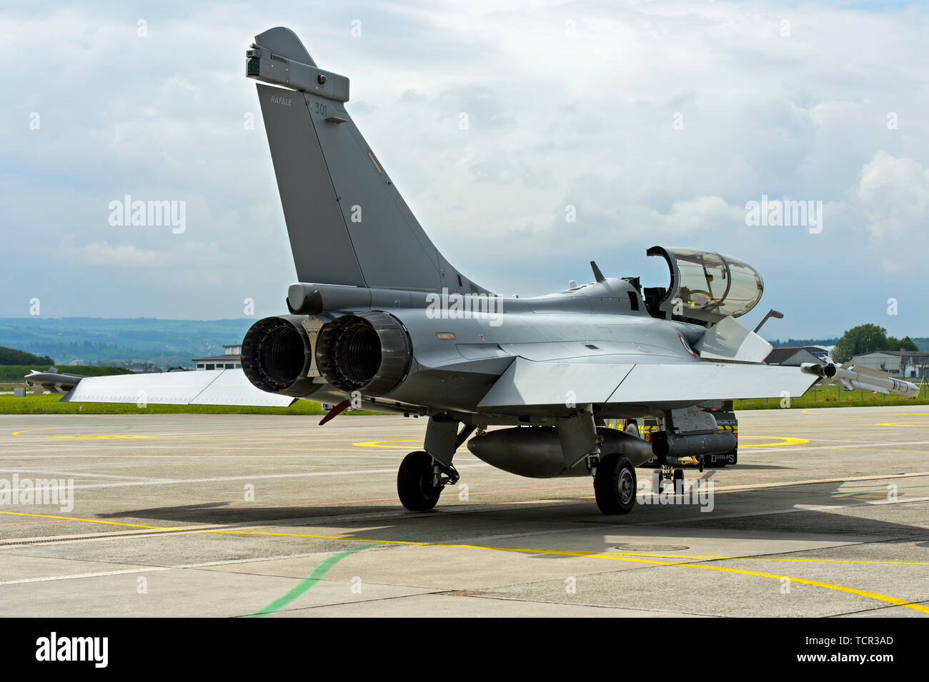 Exhaust nozzles of the twin-engine French Air Force Dassault Rafale B 4-FU SPA 81 fighter aircraft,  Payerne military airfield, Switzerland Stock Photo