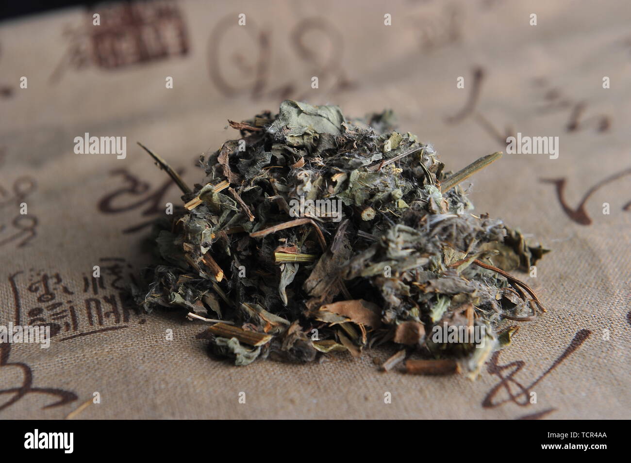 Traditional Chinese medicine small thistle Stock Photo Alamy