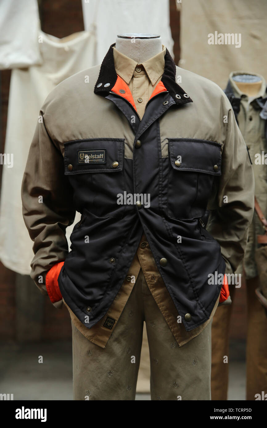 Mens fashion jackets hi-res stock photography and images - Alamy