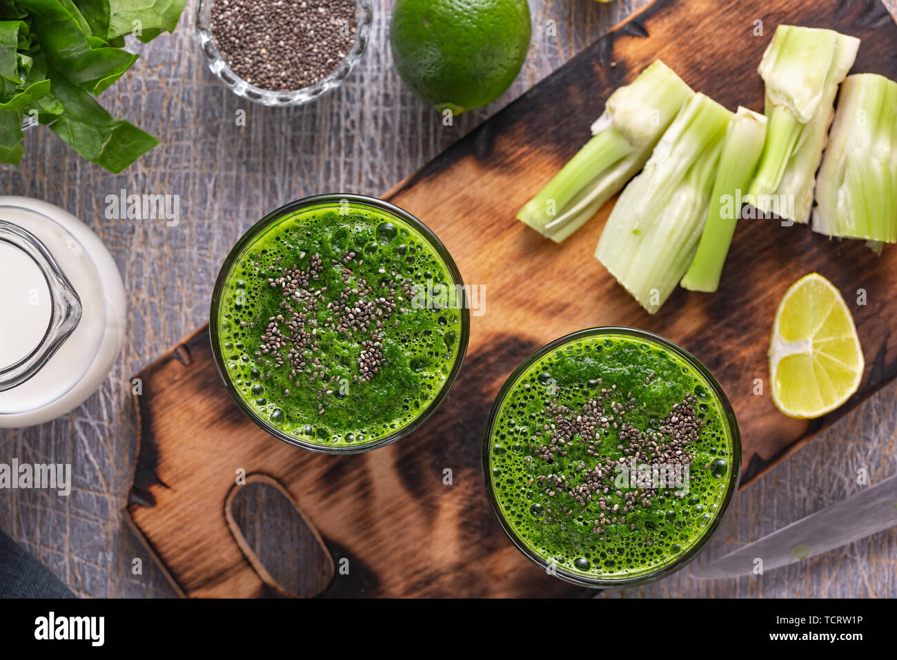 weight loss, detox, easy, healthy, breakfast, spinach, simple, kale, avocado, printable Stock