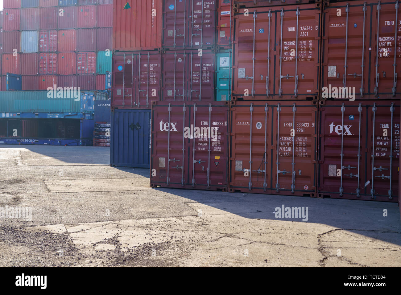 Commercial free trade zones hi-res stock photography and images - Alamy