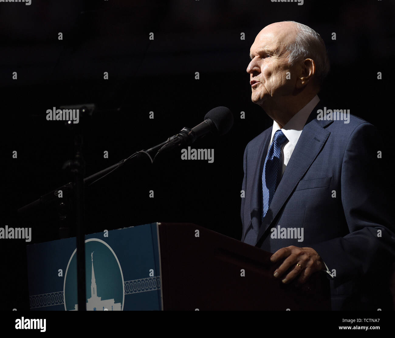 Orlando, Florida. 09th June, 2019. Russell M. Nelson, the 94 year-old president of The Church of Jesus Christ of Latter-day Saints, addresses the audience at a devotional at the Amway Center on June 9, 2019 in Orlando, Florida. Credit: Paul Hennessy/Alamy Live News Stock Photo