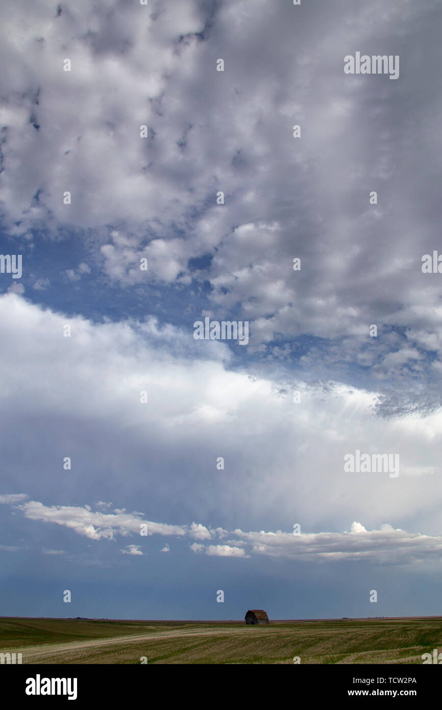 Prairie Storm Clouds in Saskatchewan Canada Rural Stock Photo - Alamy