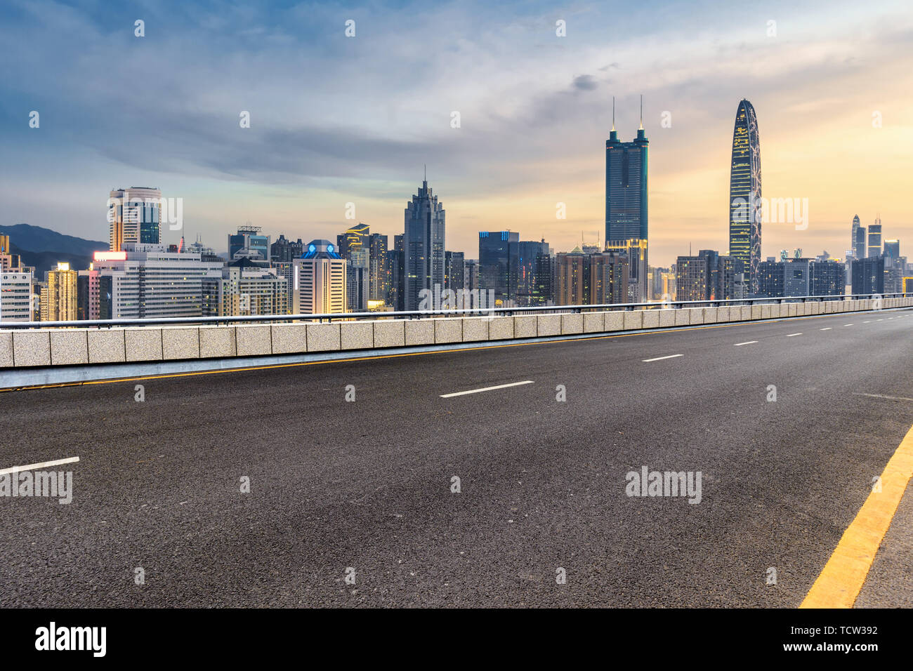 Shenzhen complex and expressway Stock Photo Alamy