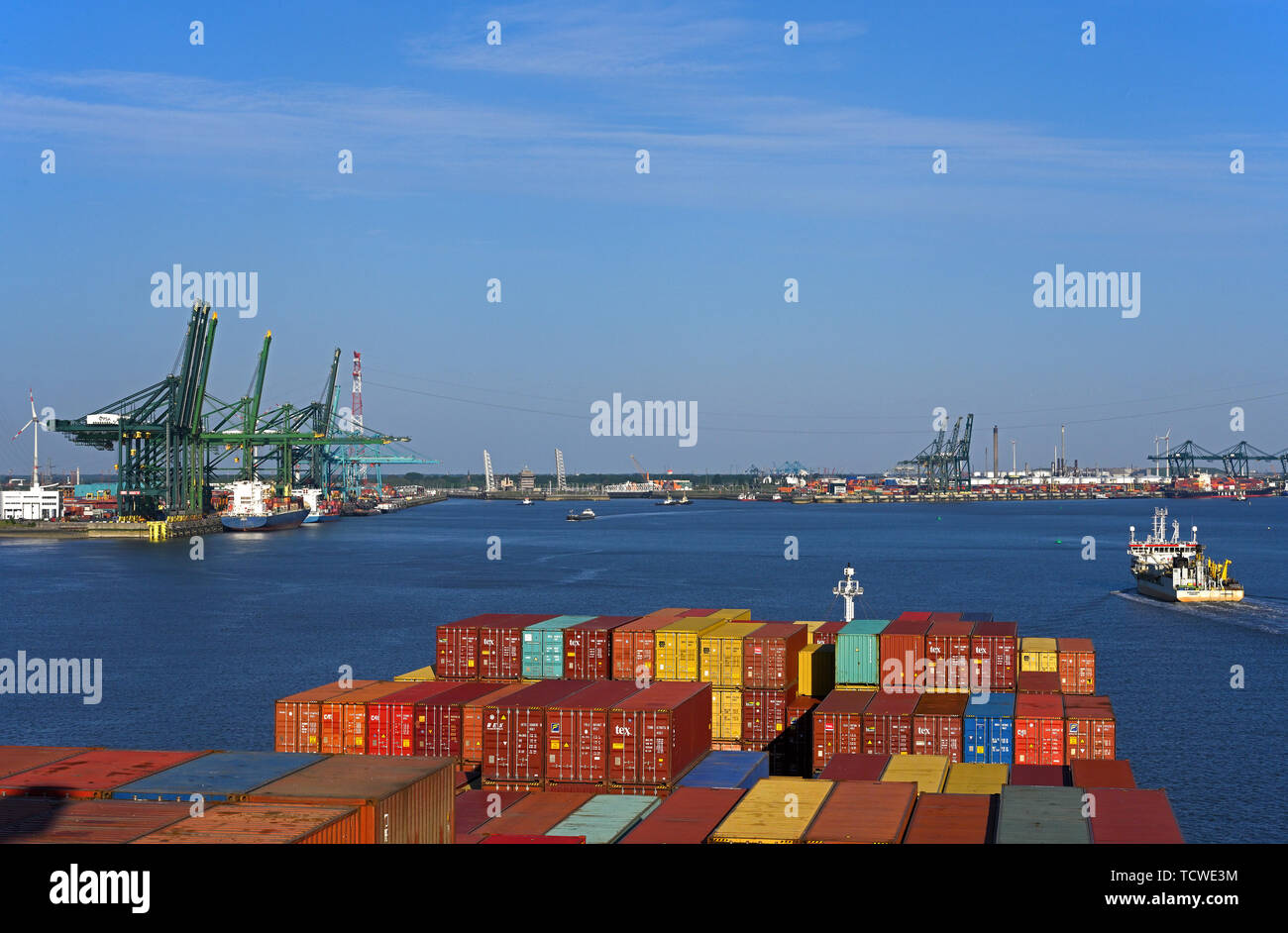 port of antwerp, belgium - 2019.05.15:  view onto river schelde, psa noordzee terminal, psa europa terminal, zandvlietsluis and berendrechtsluis Stock Photo