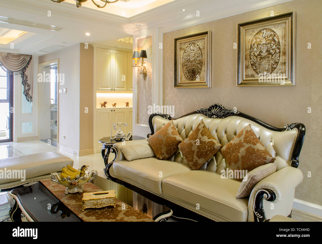American-style living room Stock Photo - Alamy
