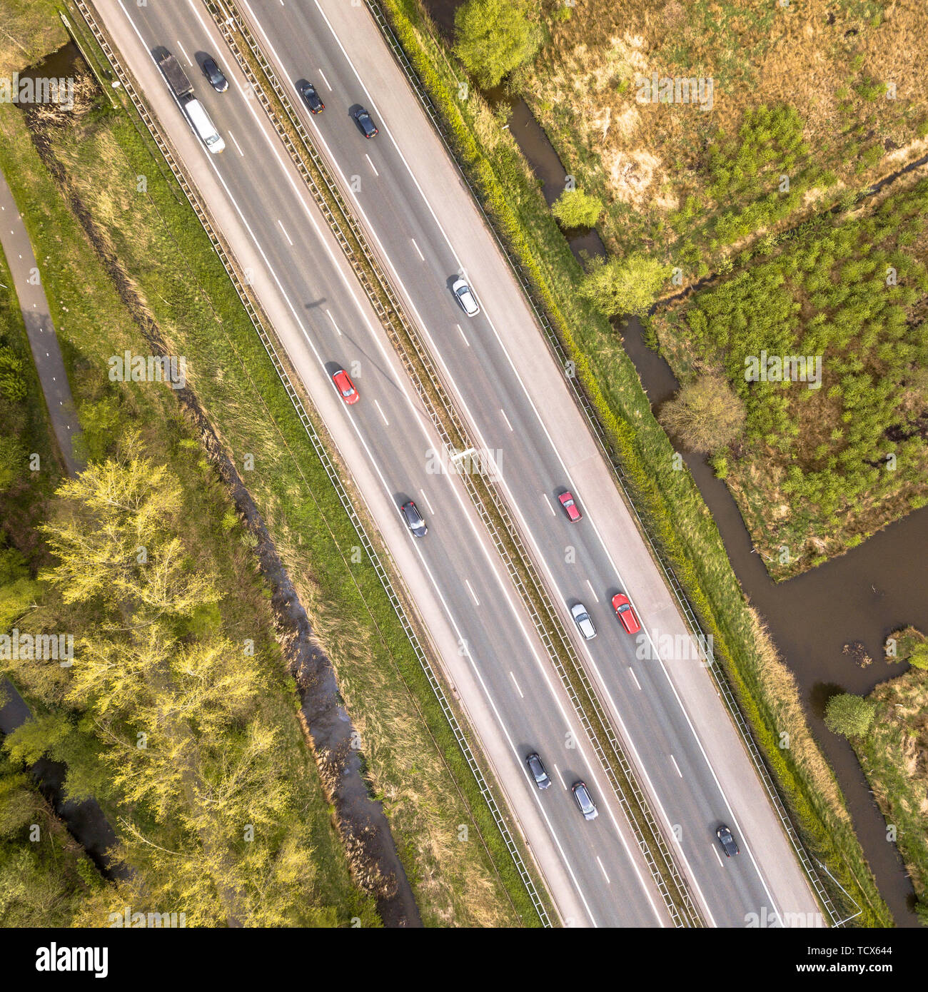 Aerial view of rush hour traffic hi-res stock photography and images ...