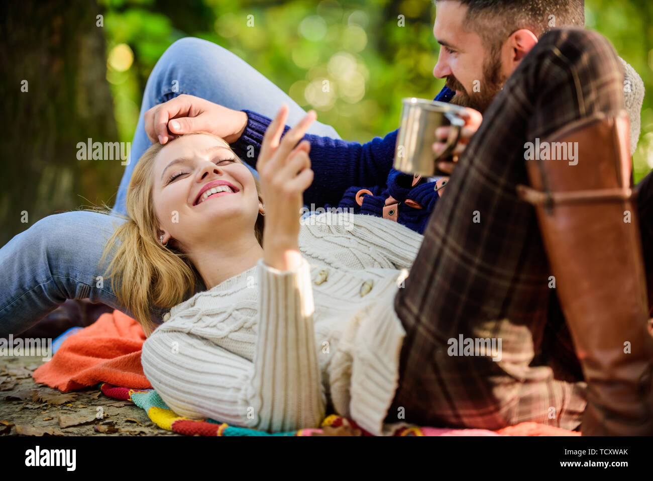 romantic picnic blanket