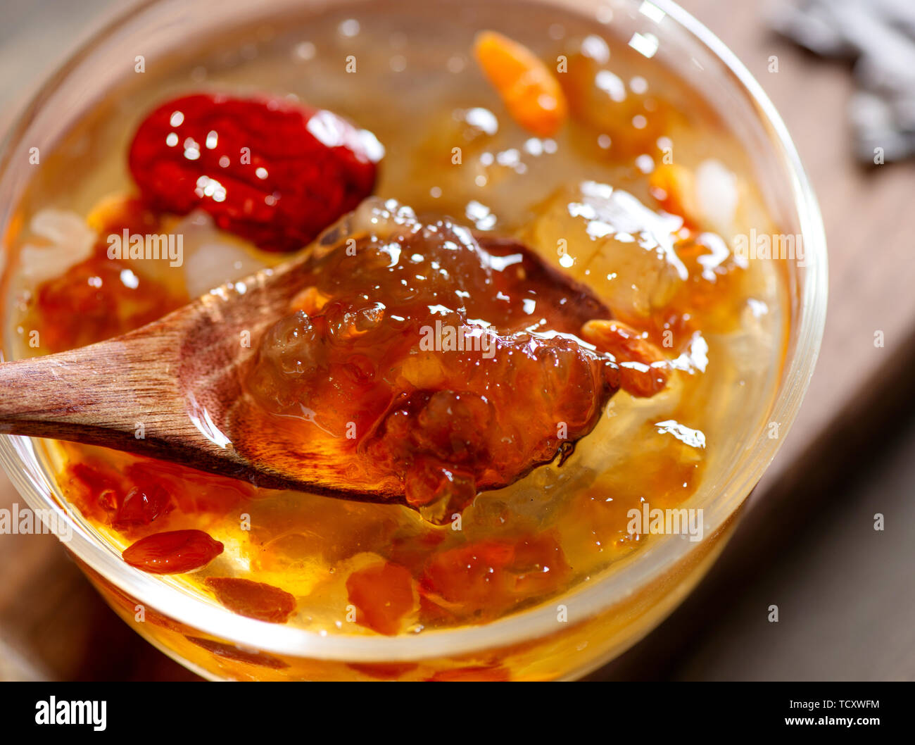Peach gum hi-res stock photography and images - Alamy