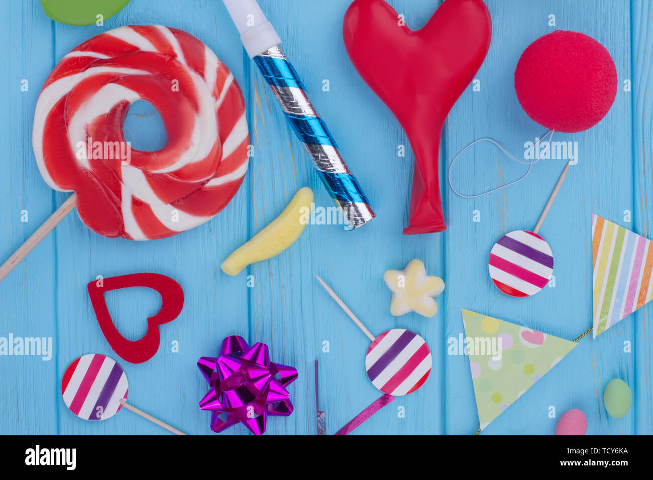 Birthday party items and accessories Stock Photo Alamy