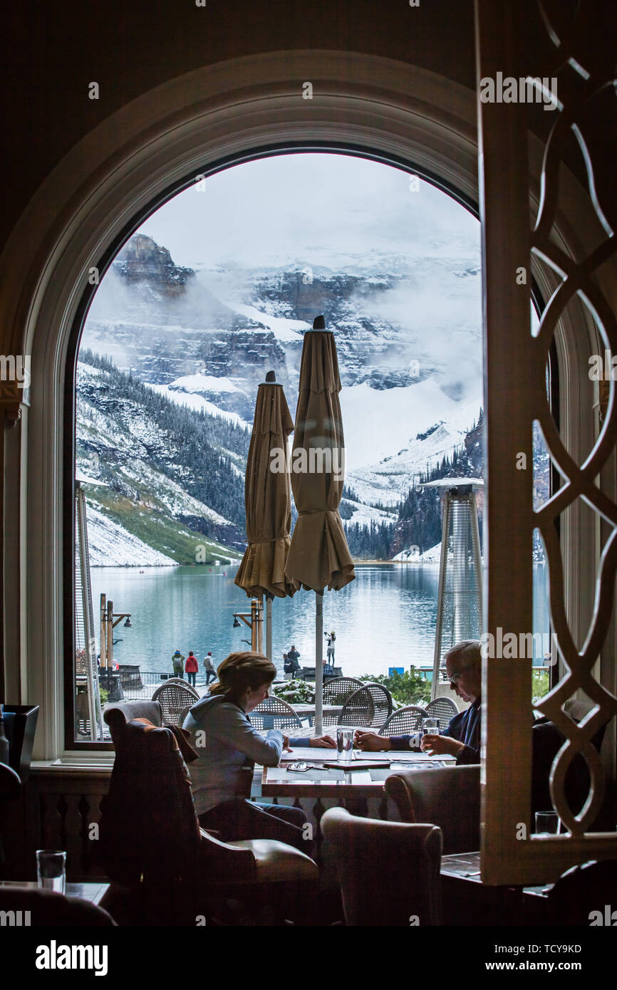 Afternoon tea at the Fairmont Hotel, known as the most beautiful ...