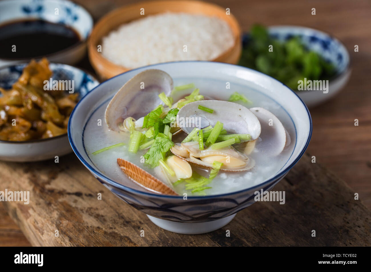 Nutritious and delicious seafood porridge,Rice shrimp scallop porridge