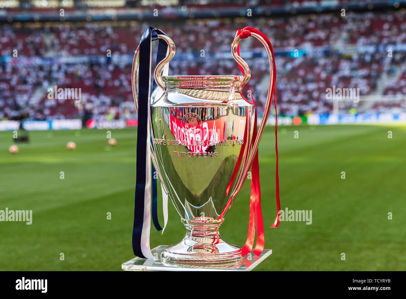 1 june 2019 Madrid, Spain Soccer Champions League Final: Tottenham Hotspur v Liverpool Champions Cup 2018-2019, Europacup 1 Beker, Beker met de grote oren Stock Photo - Alamy