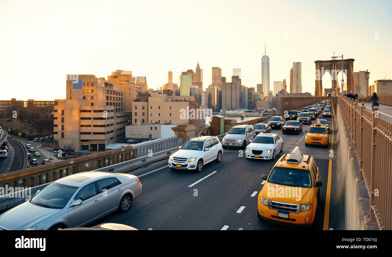 Brooklyn bridge rush hour hi-res stock photography and images - Alamy
