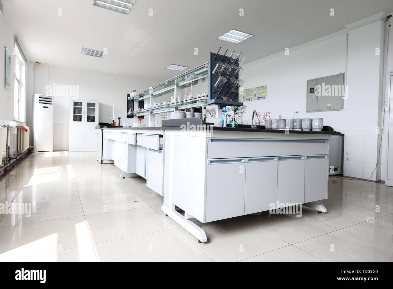 National water quality laboratory hires stock photography and images