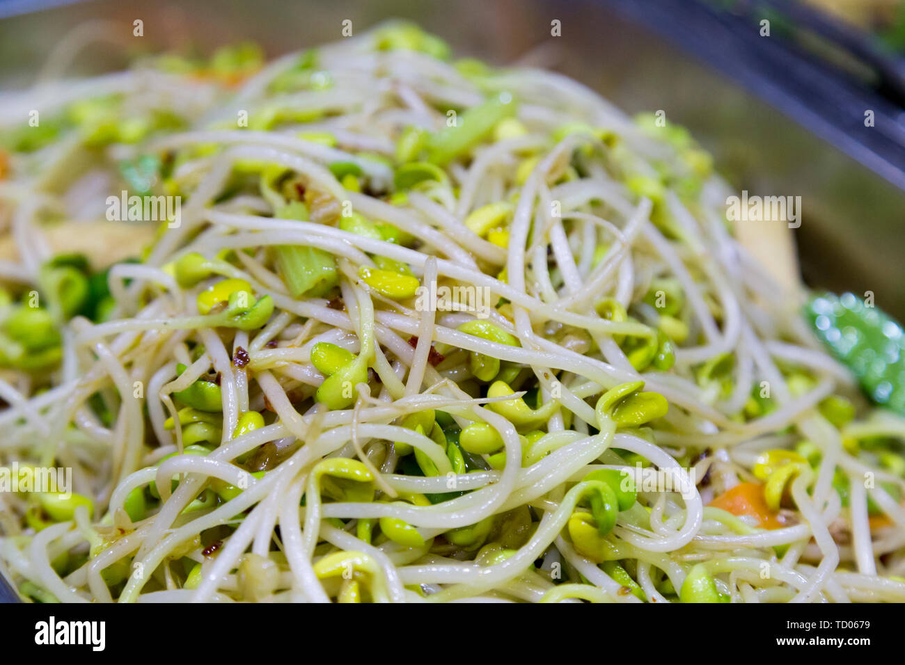 Chinese food stir-fried bean sprouts Stock Photo - Alamy