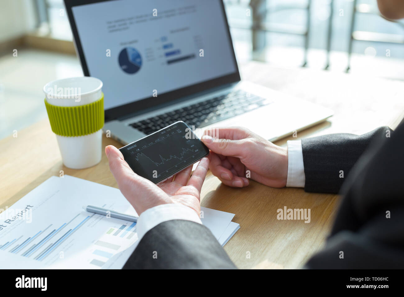 Comment financial reports Stock Photo - Alamy