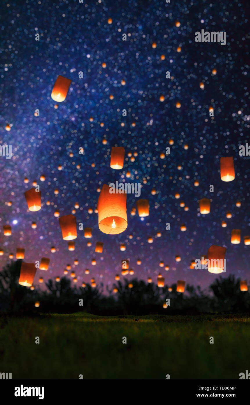 Dream, beautiful romantic night scene, wild outdoor stars release Kong Ming lamp scene Stock Photo