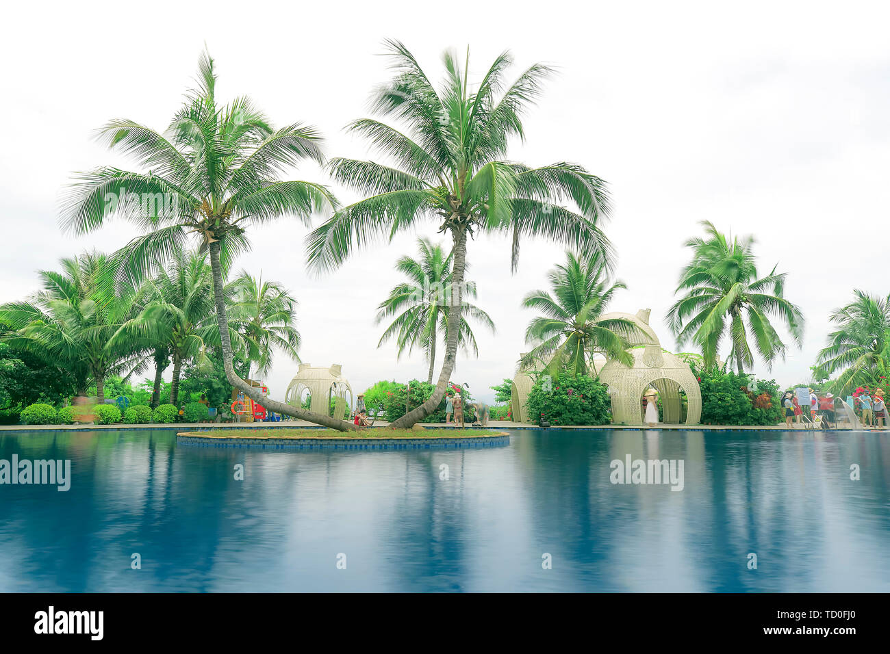 Scenery Coconut Island Sky Harbor Stock Photo Alamy