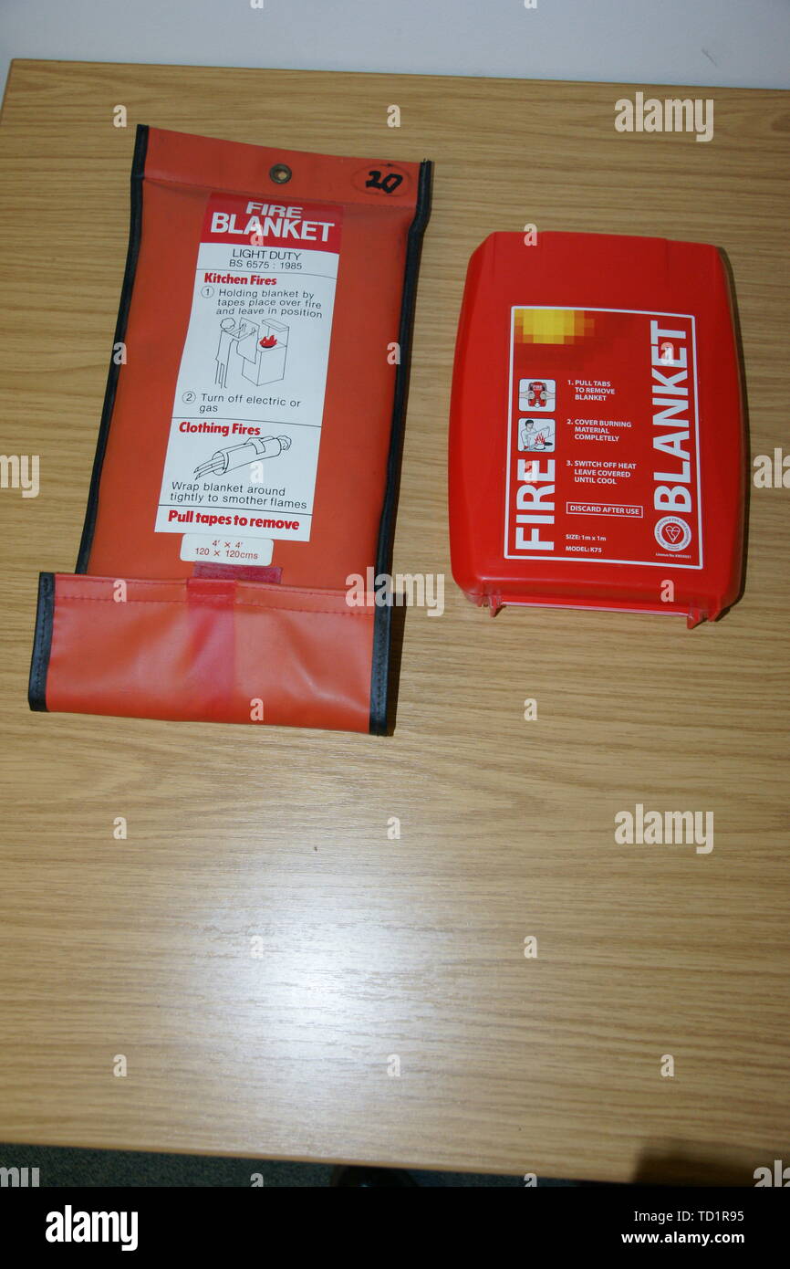 fire blanket, kitchen fire Stock Photo Alamy